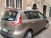 Usata Renault Scénic III Dynamique 110 CV (80 kW) 2010 Grigio Monovolume