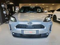 Nuova Toyota Yaris Cross 130 CV (95 kW) 2025 Grigio scuro SUV