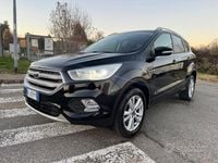 Usata Ford Kuga 120 CV (88 kW) 2017 Nero SUV