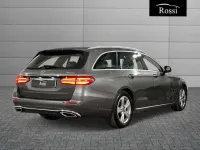 Usata Mercedes E220 Business 194 CV (142 kW) 2017 Grigio medio metallizzato Station wagon