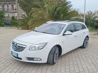 Usata Opel Insignia Cosmo 160 CV (117 kW) 2009 Bianco Station wagon