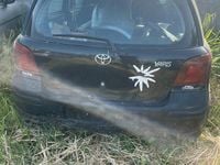 Usata Toyota Yaris 75 CV (55 kW) 2002 Nero Utilitaria