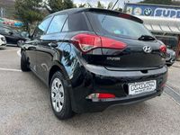 usata Hyundai i20 1.1 CRDi 12V 5 porte 75 cv