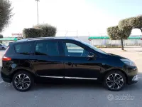 Usata Renault Grand Scénic Bose Edition 131 CV (96 kW) 2015 Nero Monovolume