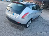 Usata Lancia Delta 103 CV (75 kW) 2008 Grigio Utilitaria