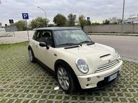 Usata Mini Cooper S 170 CV (125 kW) 2004 Bianco Utilitaria
