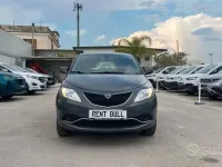 Usata Lancia Ypsilon 85 CV (62 kW) 2016 Grigio Utilitaria