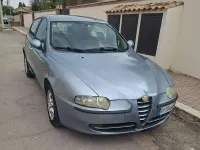 Usata Alfa Romeo 147 120 CV (88 kW) 2001 Blu/azzurro Utilitaria
