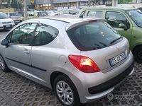Käytetty Peugeot 207 68 HP (50 kW) 2008 Harmaa Sedan