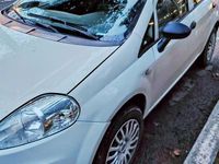 Usata Fiat Grande Punto 77 CV (56 kW) 2009 Bianco Utilitaria