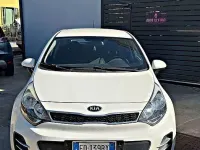 Usata Kia Rio 75 CV (55 kW) 2016 Bianco Utilitaria