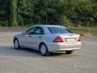 Usata Mercedes C200 Classic 122 CV (89 kW) 2003 Grigio Berlina