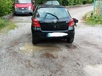 Begagnad Toyota Yaris 64 HK (47 kW) 2007 Svart Halvkombi
