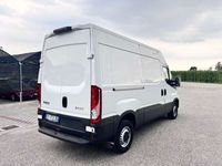 Usata Iveco Daily 136 CV (100 kW) 2021 Bianco Furgone