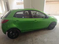 Usata Mazda 2 68 CV (50 kW) 2008 Verde Berlina