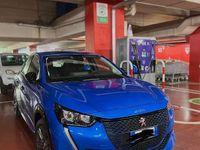 Usata Peugeot e-208 Active 56 kW (77 CV) 2022 Blu/azzurro Utilitaria
