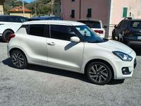 Usata Suzuki Swift 83 CV (61 kW) 2022 Bianco pastello Utilitaria