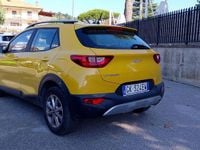 Begagnad Kia Stonic Urban 84 HK (61 kW) 2022 Gul SUV