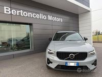 Usata Volvo XC40 Plus 163 CV (119 kW) 2024 Grigio SUV