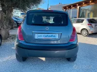 Usata Lancia Ypsilon 60 CV (44 kW) 2006 Grigio Utilitaria