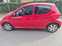 Usata Toyota Aygo 67 CV (49 kW) 2006 Rosso Utilitaria