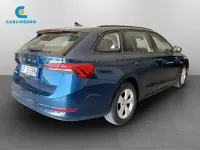 Usata Skoda Octavia Executive 116 CV (85 kW) 2023 Blu lava Station wagon