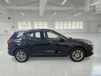 Usata Ford Kuga Titanium 119 CV (87 kW) 2022 Nero SUV