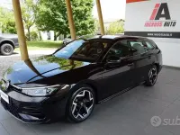 Usata VW Passat R-line 193 CV (141 kW) 2024 Nero Station wagon