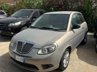 Usata Lancia Ypsilon 75 CV (55 kW) 2011 Beige Utilitaria