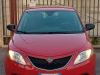 Begagnad Lancia Ypsilon Gold 95 HK (69 kW) 2016 Röd Halvkombi