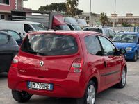 Usata Renault Twingo Initiale 64 CV (47 kW) 2008 Rosso Utilitaria