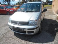 Usata Fiat Panda Dynamic 69 CV (50 kW) 2012 Argento Utilitaria