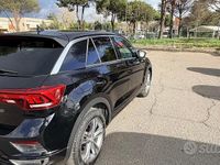 Usata VW T-Roc R-line 150 CV (110 kW) 2020 Nero SUV
