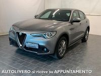 Usata Alfa Romeo Stelvio Executive 210 CV (154 kW) 2017 Grigio SUV