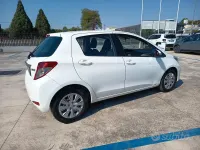 Usata Toyota Yaris Active 90 CV (66 kW) 2012 Bianco Utilitaria