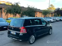 Usata Opel Zafira 150 CV (110 kW) 2009 Nero Monovolume