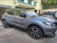 Usata Nissan Qashqai Tekna+ 131 CV (96 kW) 2014 Grigio SUV