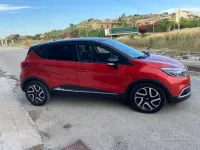 Usata Renault Captur 90 CV (66 kW) 2015 Rosso SUV