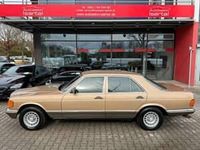 Usata Mercedes 380 SE 204 CV (150 kW) 1981 Oro Berlina