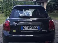 Usata Mini Cooper SE 75 kW (102 CV) 2020 Nero Utilitaria