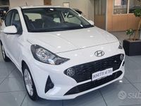 Usata Hyundai i10 67 CV (49 kW) 2023 Bianco Utilitaria