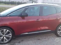 Usata Renault Scénic 110 CV (80 kW) 2017 Monovolume