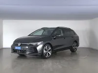 Usata VW Golf VIII Edition 116 CV (85 kW) 2024 Grenadill black metallizzato Station wagon