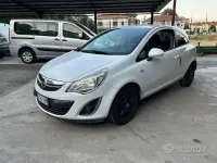 Usata Opel Corsa Edition 85 CV (62 kW) 2013 Bianco Utilitaria