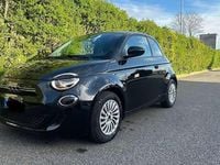 Begagnad Fiat 500e Icon 42 kW (58 HK) 2024 Svart Halvkombi