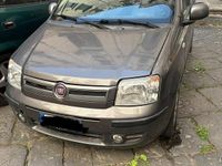 Begagnad Fiat Panda 2011 Grå Halvkombi