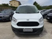 Usata Ford Transit 76 CV (55 kW) 2015 Bianco Furgone
