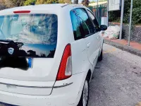 Usata Lancia Musa 69 CV (50 kW) 2011 Bianco Monovolume