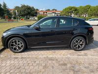 Begagnad Alfa Romeo Stelvio 150 HK (110 kW) 2020 Svart SUV