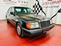 Usata Mercedes 200 122 CV (89 kW) 1991 Grigio Berlina